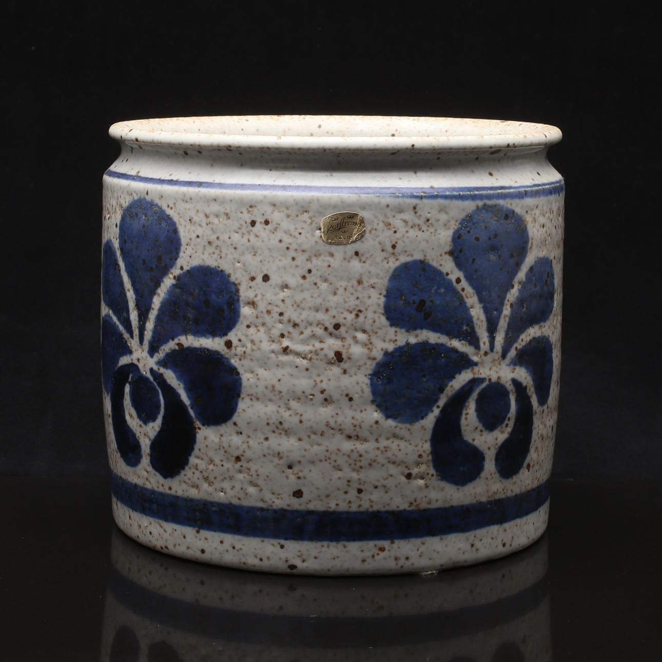 YTERFODER, stoneware, Drejar-Gruppen, Rörstrand, dated 1972.