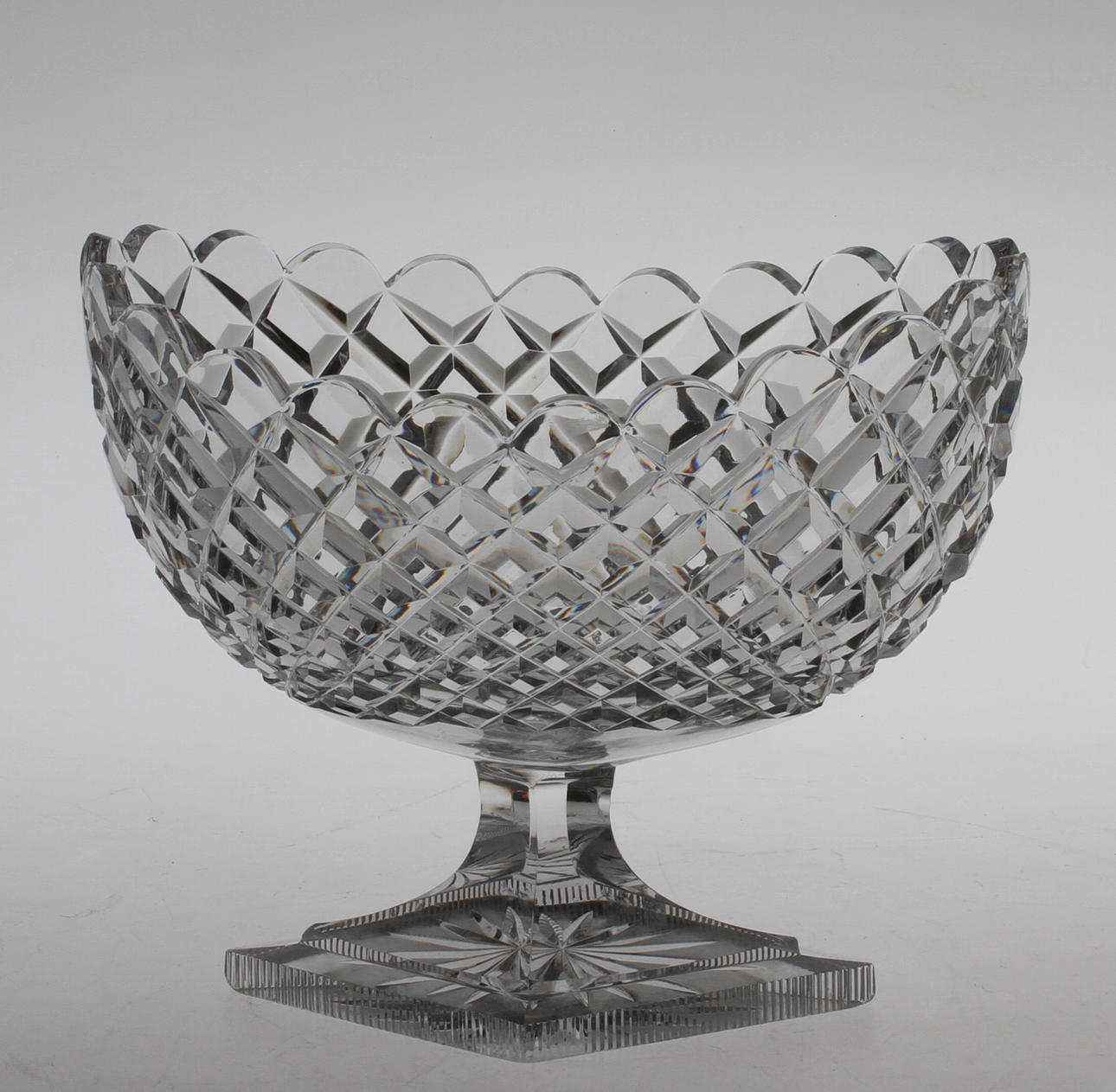 SKÅL PÅ FOT, glas, 1900-tal.