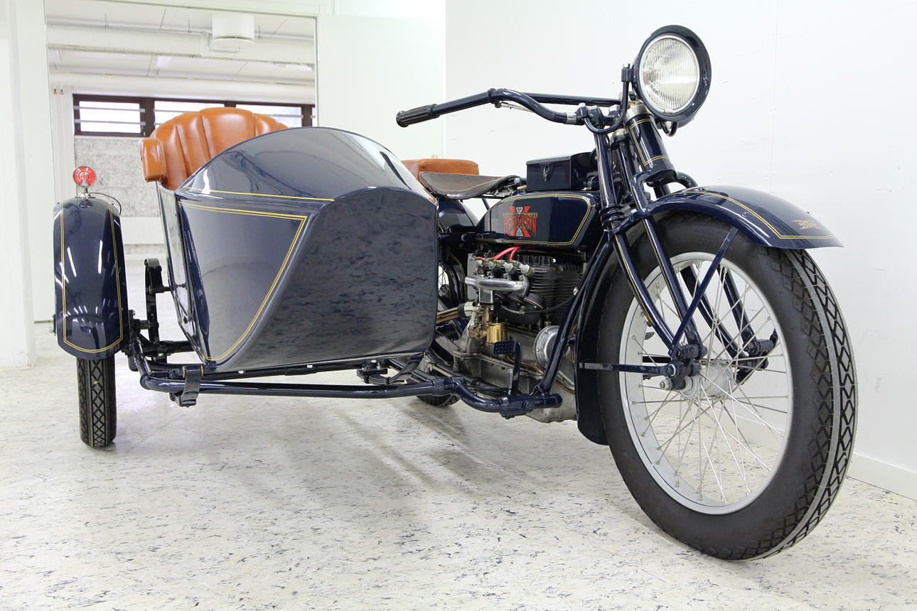 MOTO, Excelsior Henderson, modelo K, 4 cil, 22Hp, 1300cc, 1920.