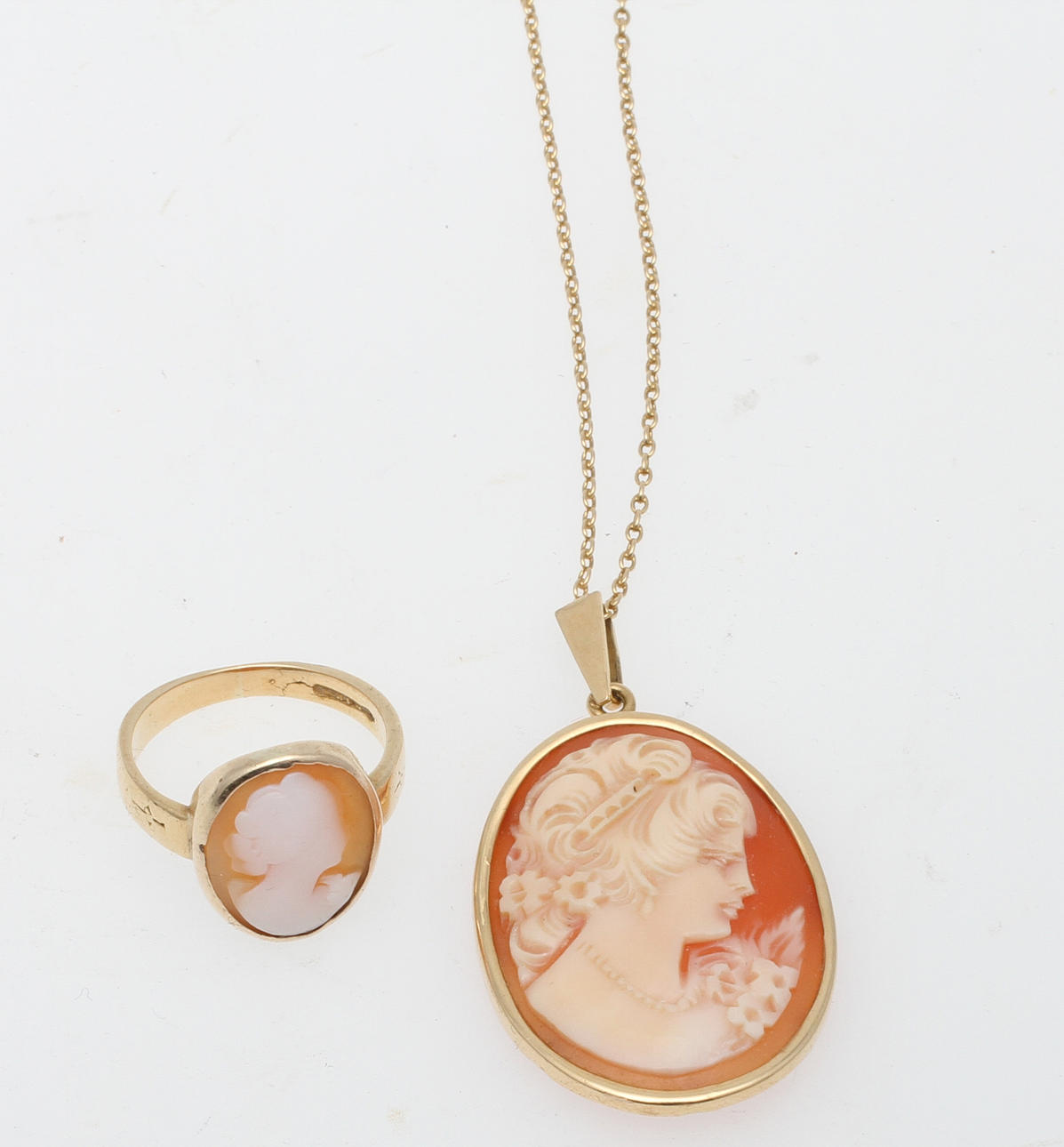 RING samt HALSBAND, med caméer samt guld, 18k (kedja 14k).