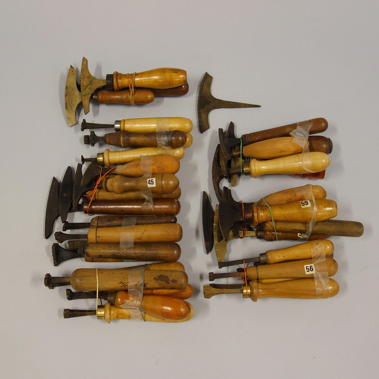 BOKBINDERIUTRUSTNING, fileter och stämplar, 37 st.