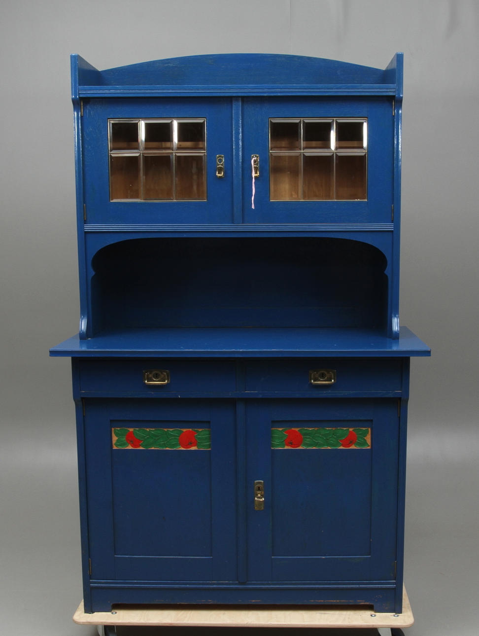 SKÅP, med vintrinöverdel, jugend, 1900-tal.