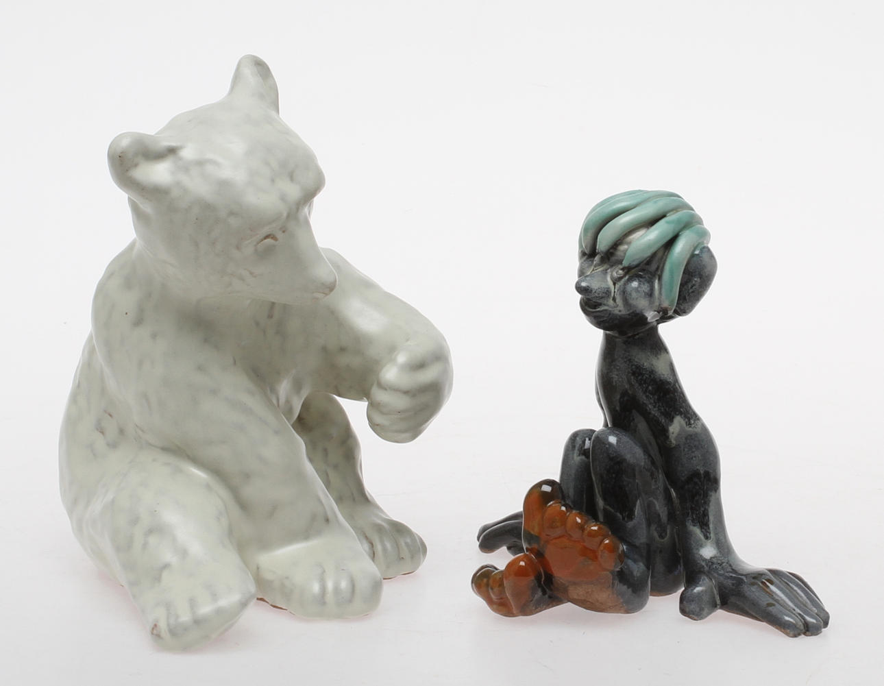 FIGURINER, 2 st, keramik, Vicke Lindstrand, 1900-tal.