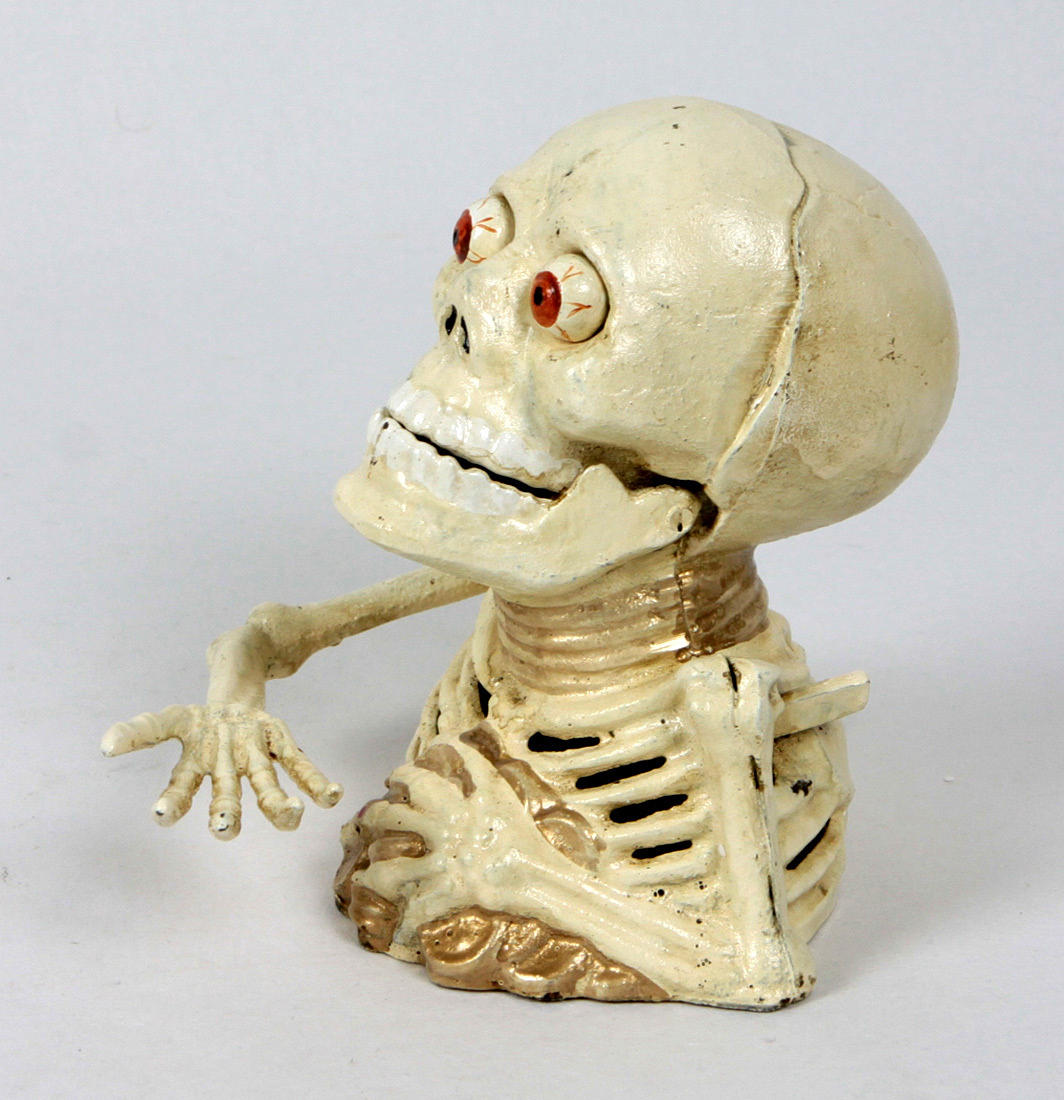 HUCHA DE HIERRO FUNDIDO, Mecánica.