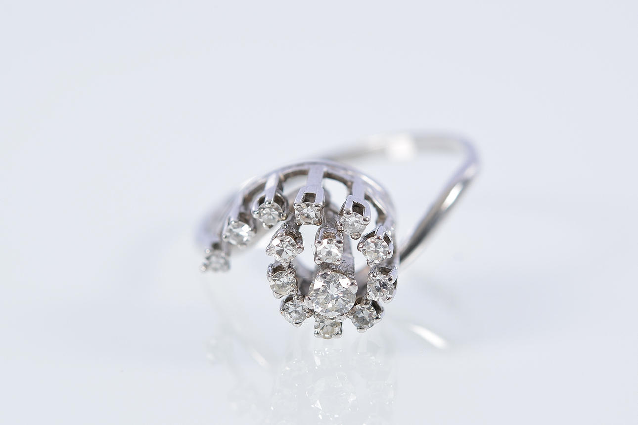DIAMANTRING, vitguld 18K.
