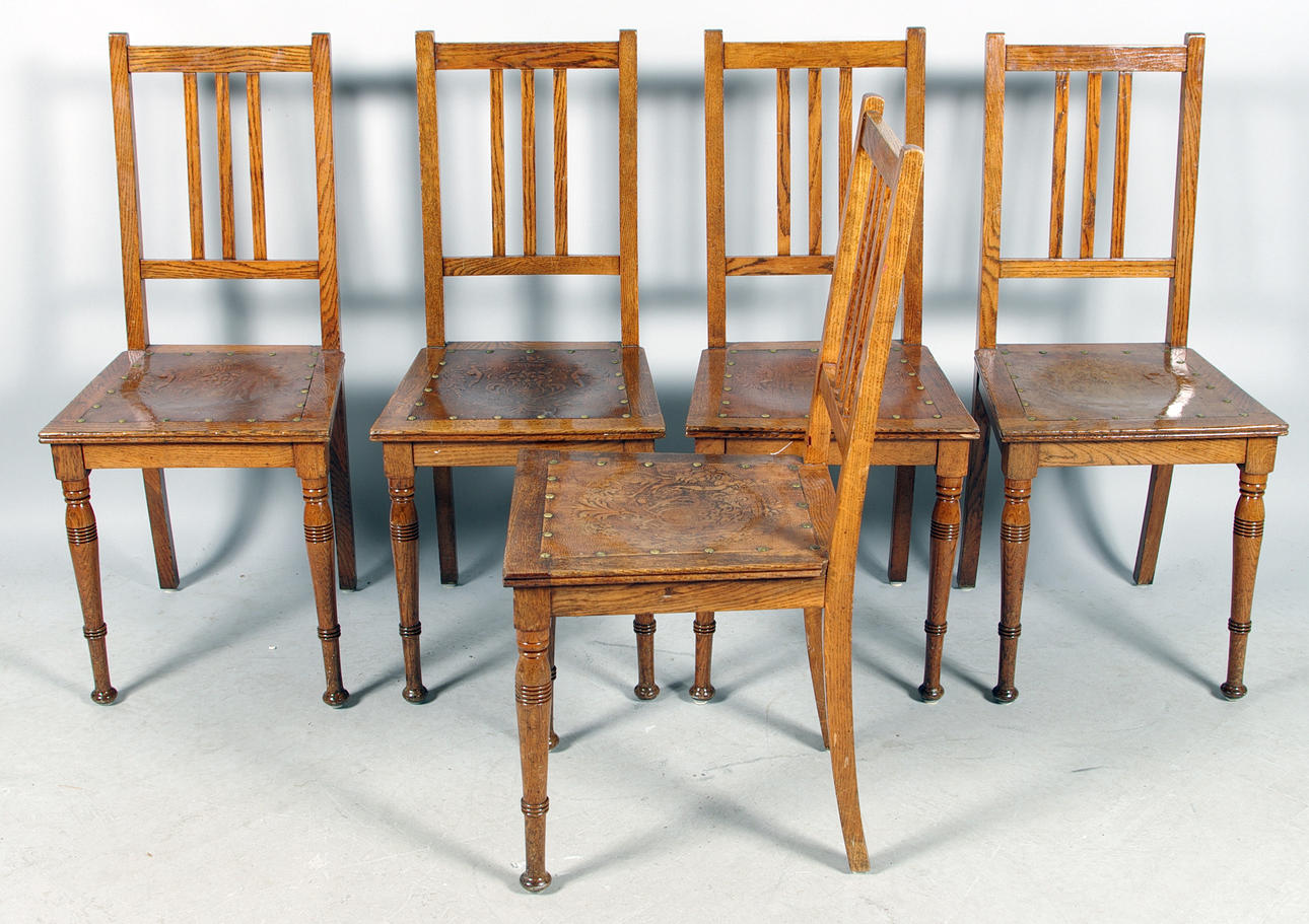 STOLAR, 5 stycken, ek med mönsterpressad sits.