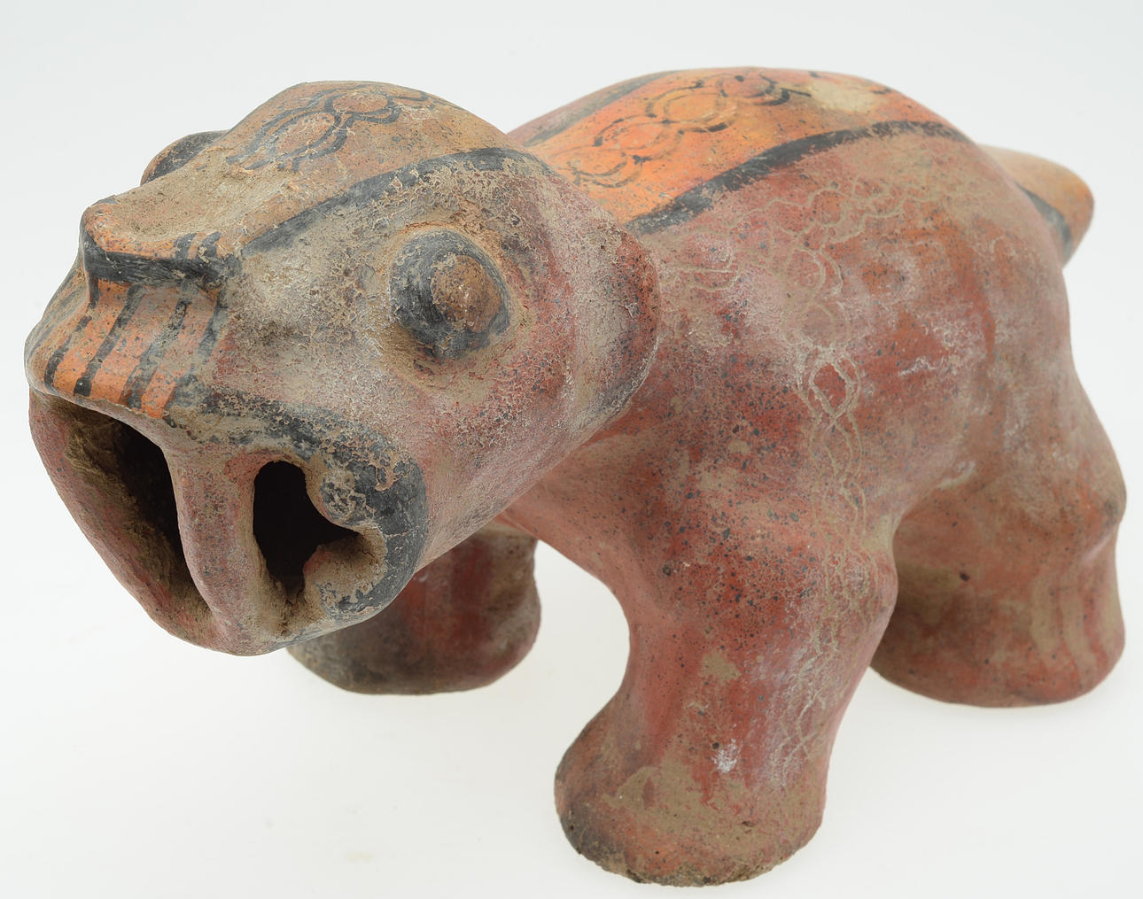 FIGURER, 3 st, lergods, troligen precolumbianska, syd/mellanamerika.