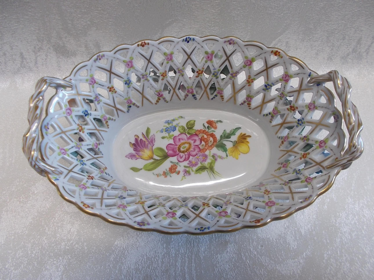 PORZELLAN SCHALE POTSCHAPPEL DRESDEN um 1920.