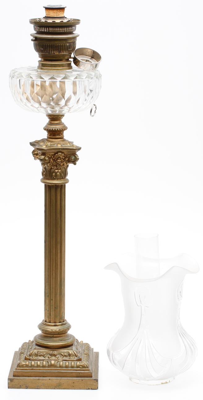 BORDSFOTOGENLAMPA, järn och glas, omkring 1900.