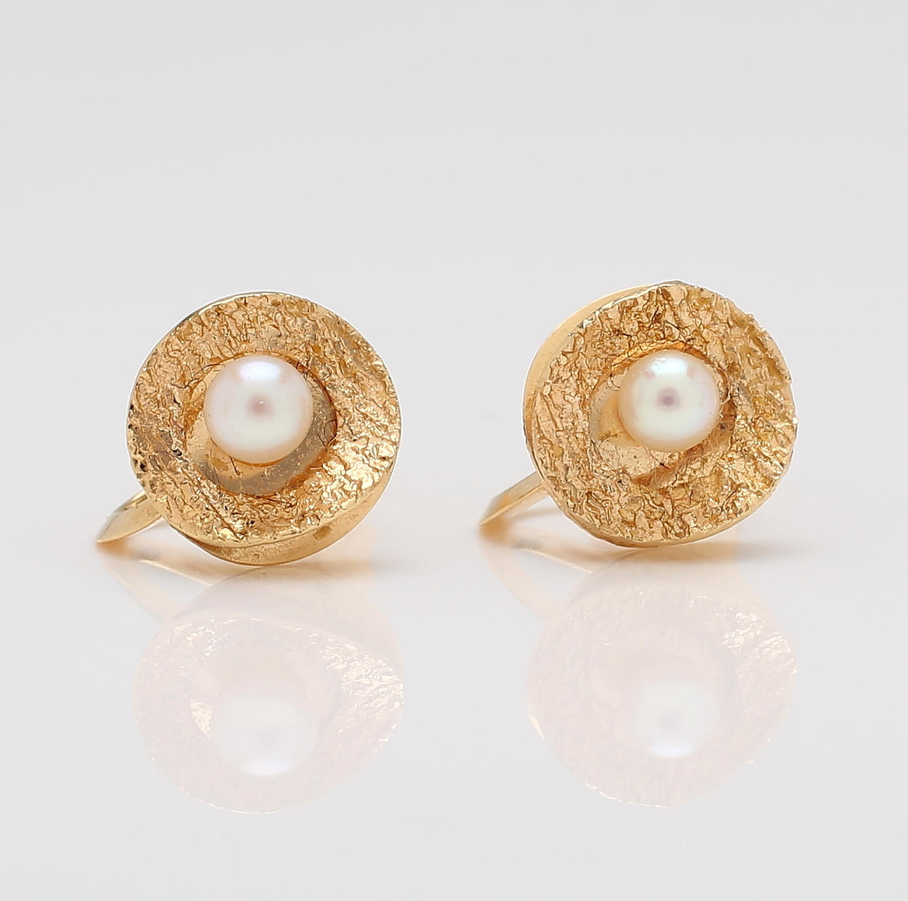 ÖRHÄNGEN, Arvo Saarela, 18K guld. Enköping.