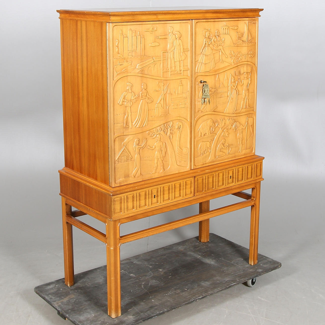 EUGEN HÖGLUND. CABINET, signed, mid 20th century.