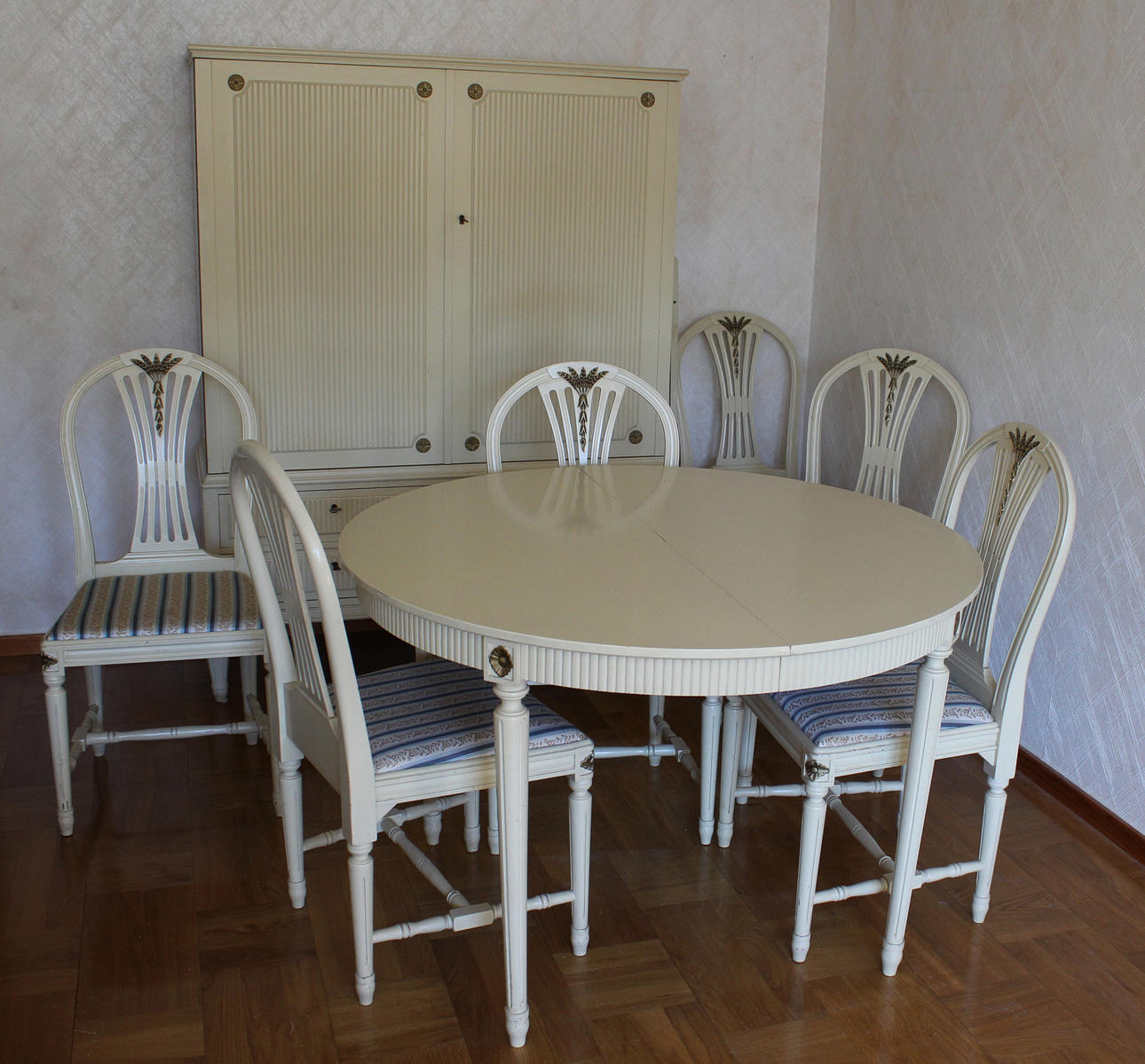 MATSALSGRUPP i Gustaviansk stil (11). 1950-tal.