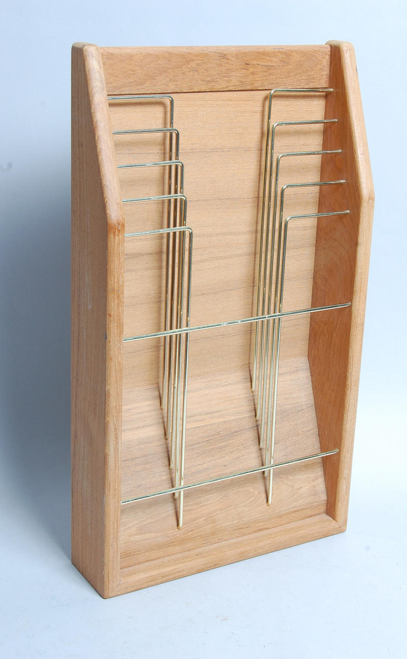 TIDNINGSHYLLA, teak, 1960-tal.