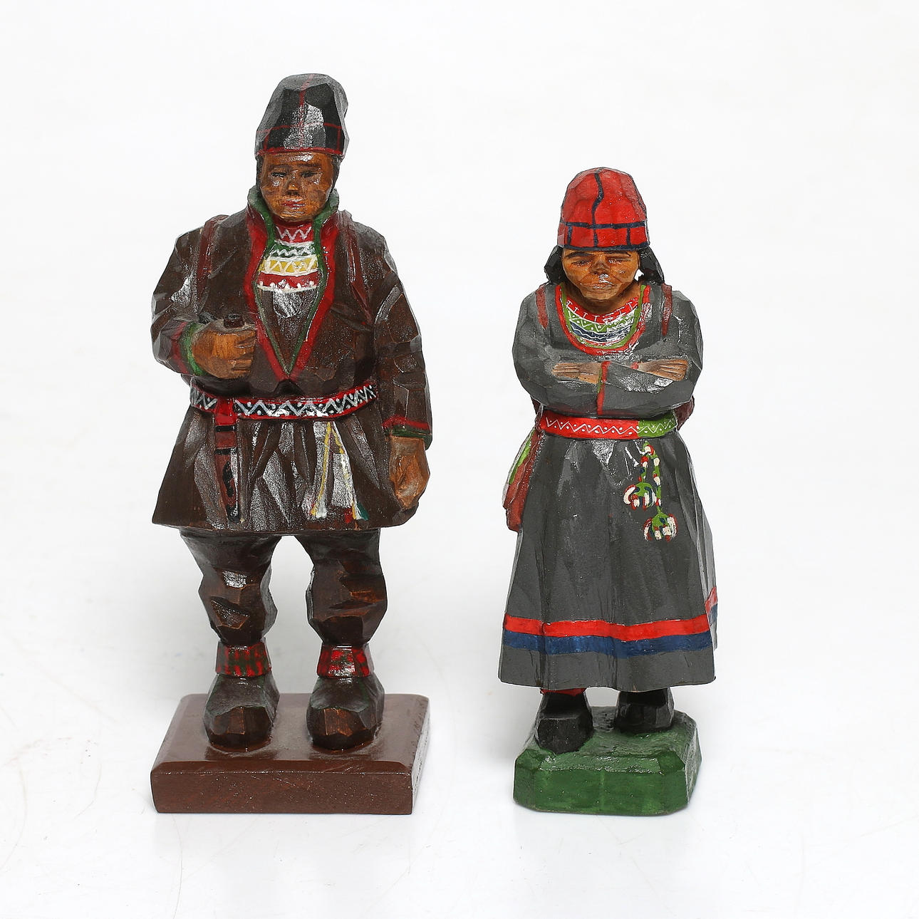 FIGURES, 2 pcs. wood, Samer, Lars Einarsson and GP, second half of the 20th century.