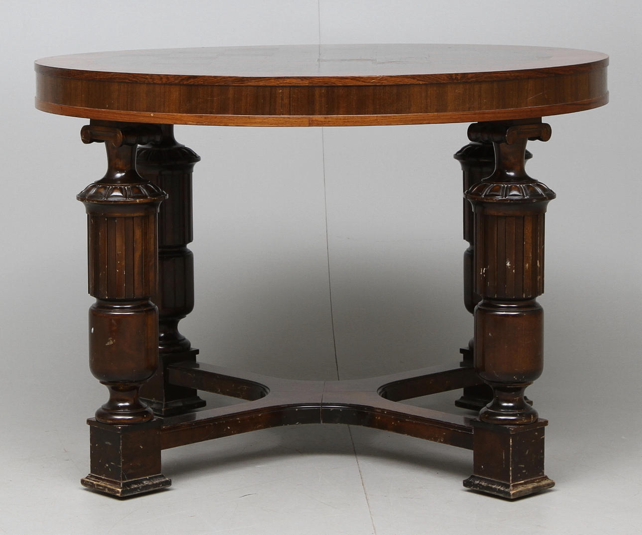 BORD, 1900 talets första hälft.