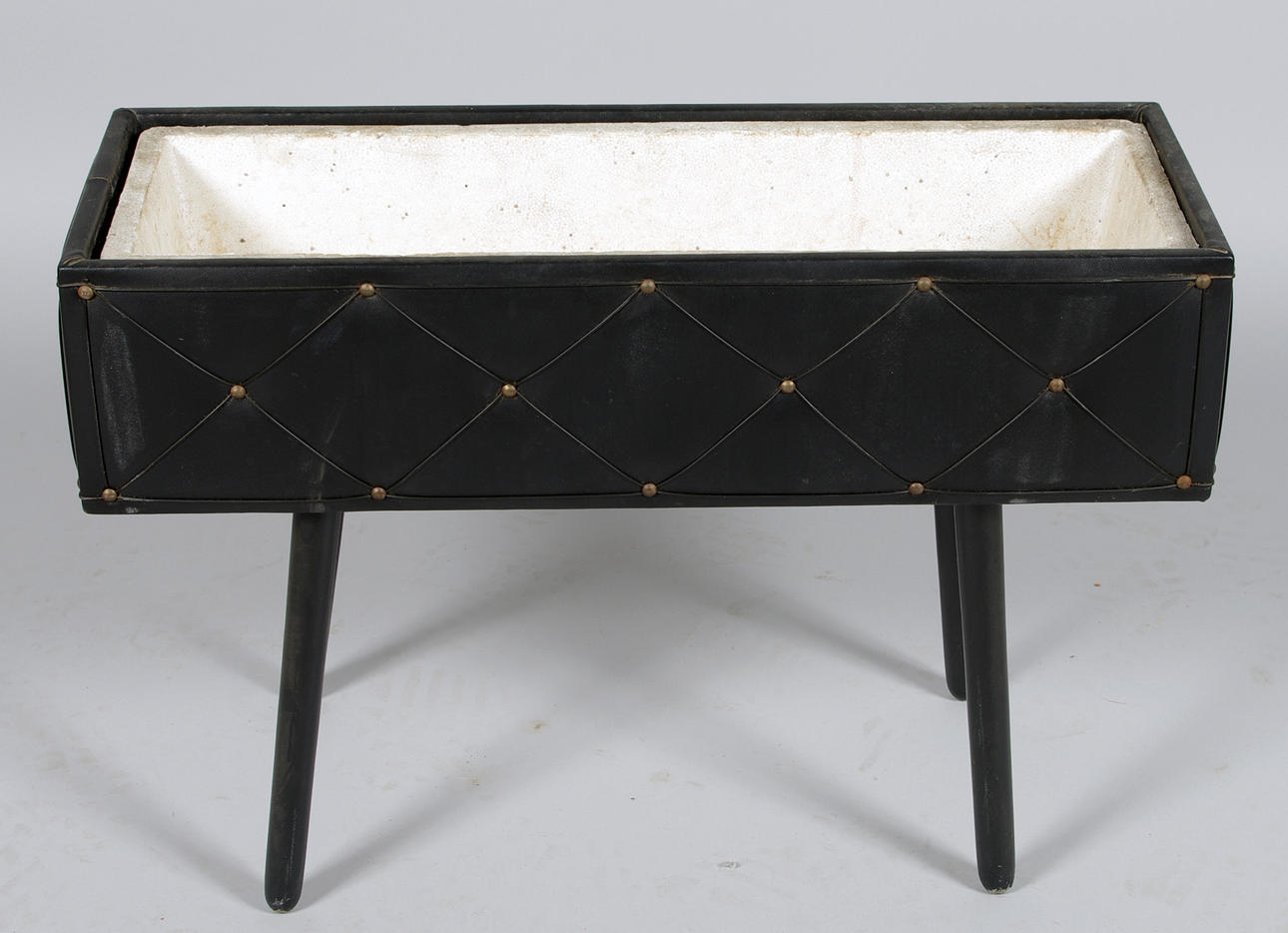 BLOMSTERBORD, galonklädd med frigolitinsats, 1950-tal.