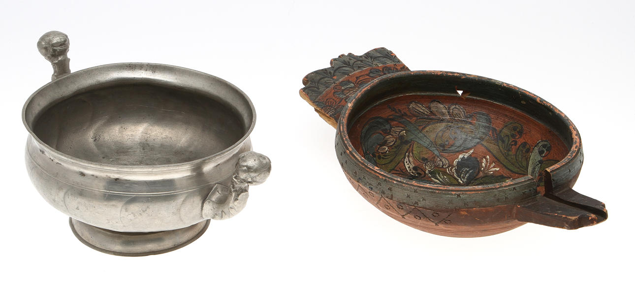 KALLSKÅL samt SKÅL, tenn och trä, 1800 och 1900-tal.