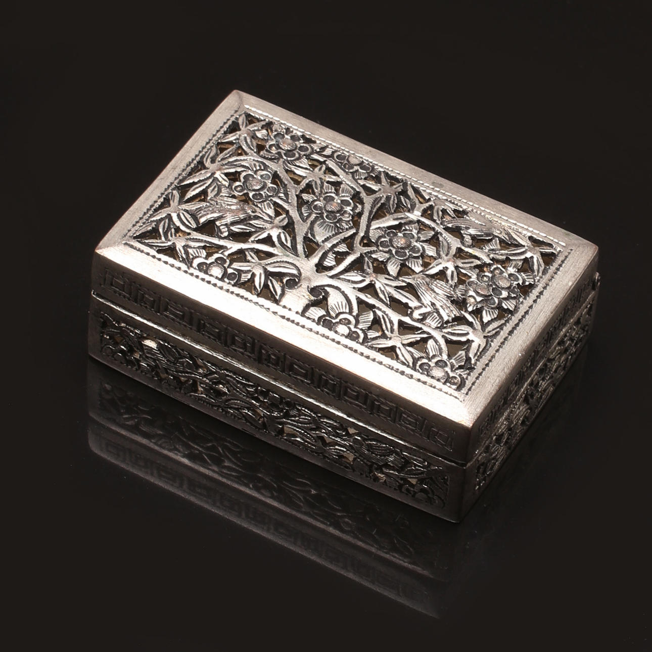 ASK i silver, vikt 46,53 gram.