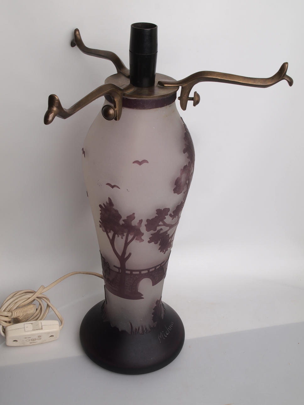 LAMP BASE IN TRANSITION GLASS SIGNED MICHNA.