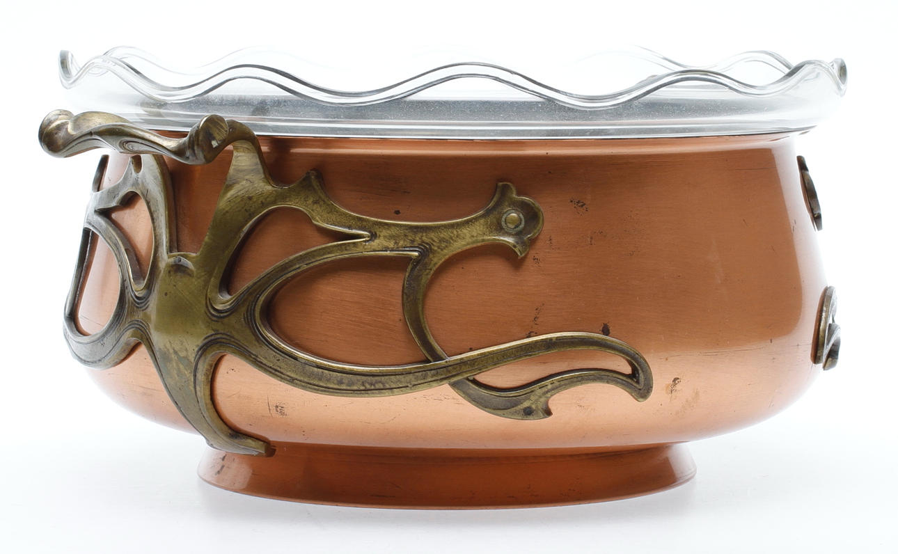 SKÅL med HÄNKLAR, koppar, jugend, tidigt 1900-tal.