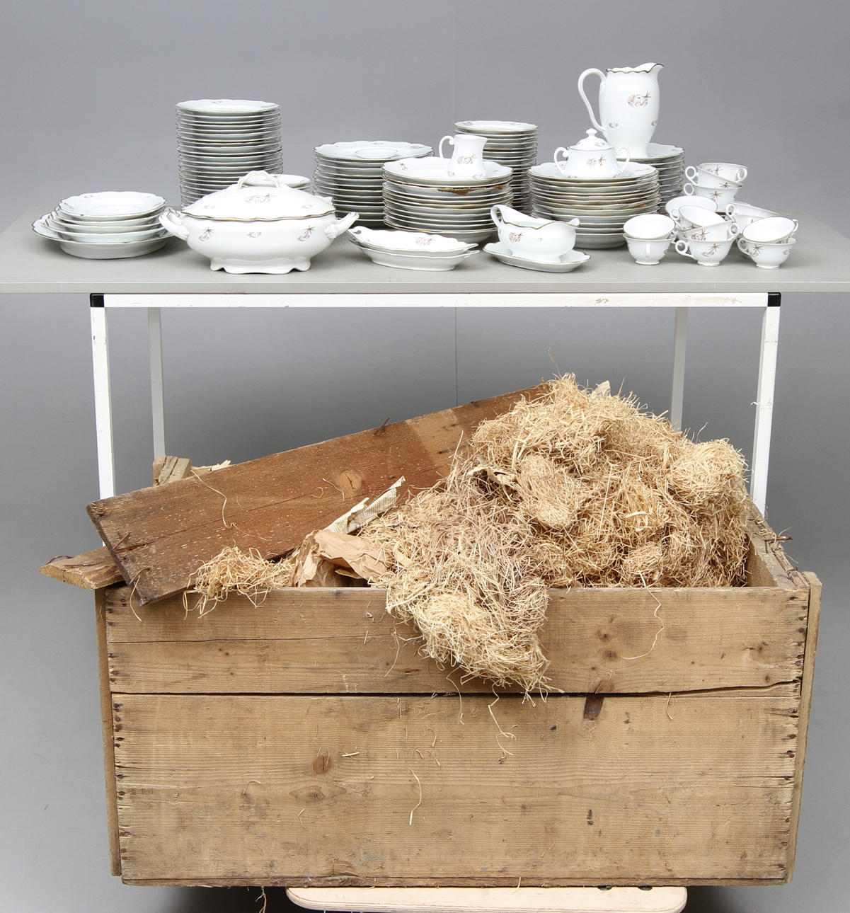 SERVISDELAR, 145 delar, porslin, Hackefors.