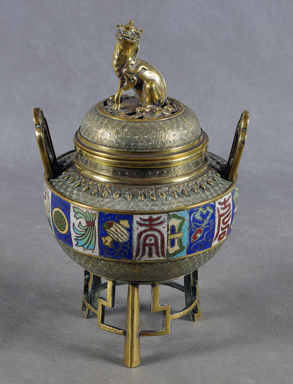 RÖKELSEURNA, mässing/emalj, Kina, 1900-tal.