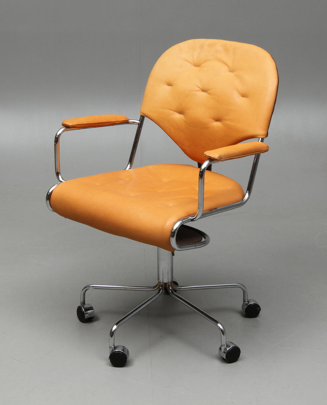 SKRIVBORDSSTOL, Sam Larsson för Dux, 1900-talets andra hälft.