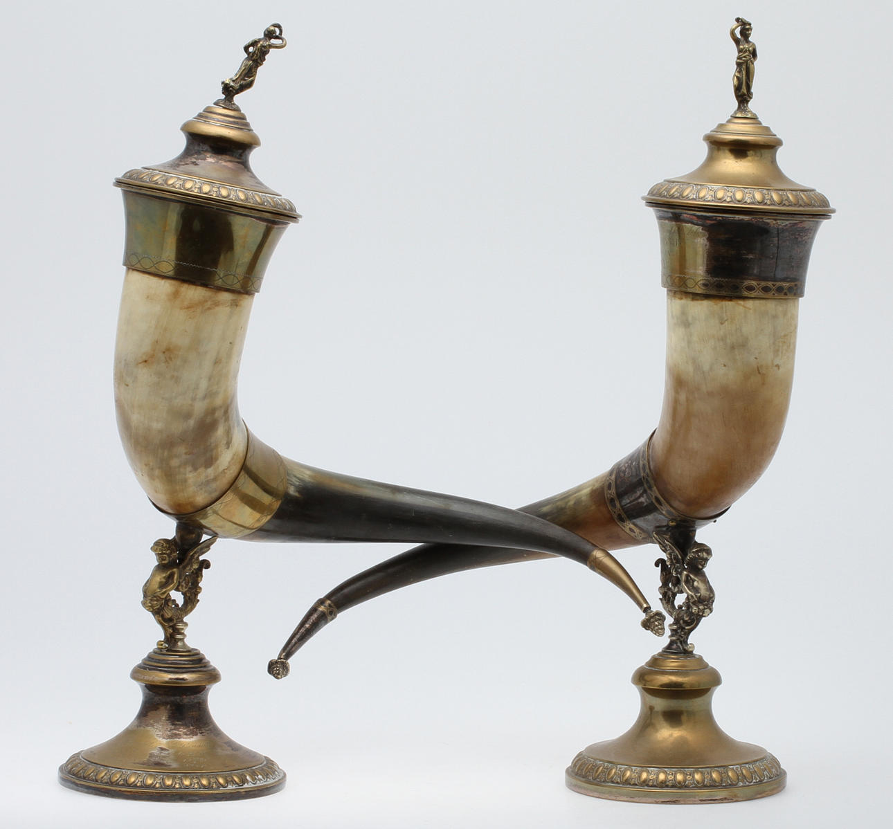 DRYCKESHORN, 1 par, nysilver samt ben, C G Hallberg, GAB, 1900-talets början.