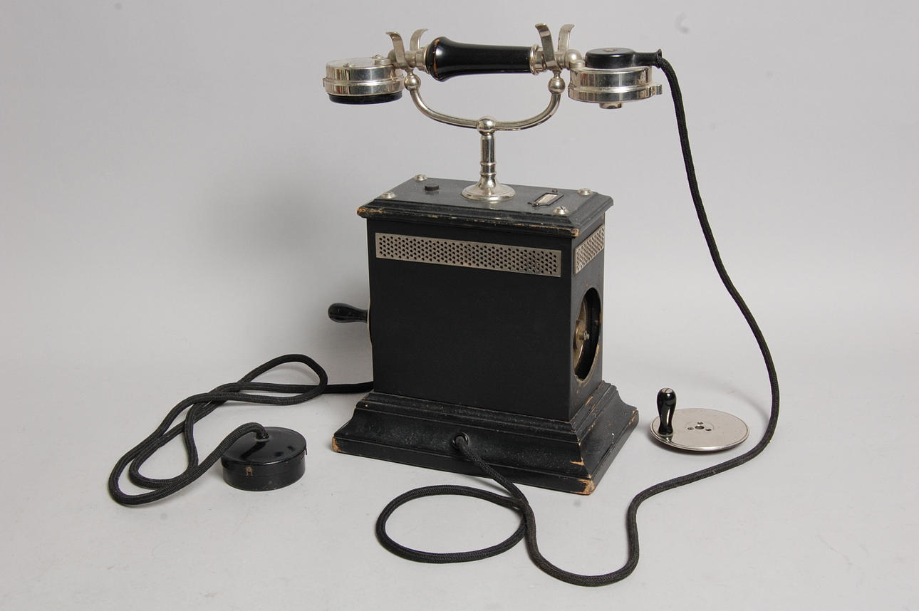TELEFON, 1900-talets första hälft.