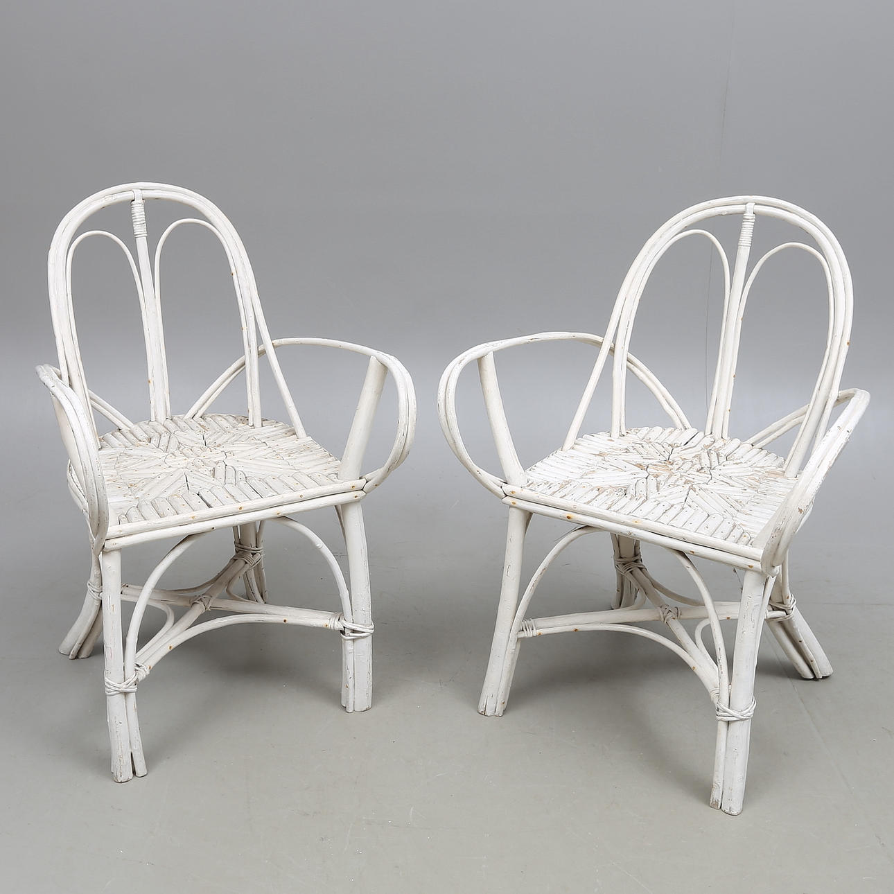 KARMSTOLAR, 1 par, rotting, 1900-tal.
