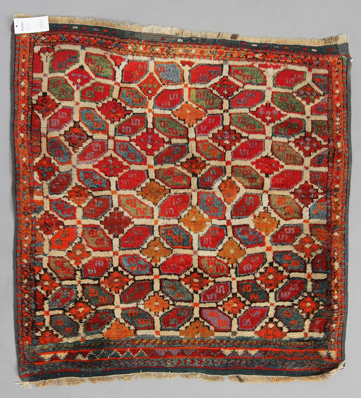 MATTA, Anatolisk, Bergama, antik. 100 x 105 cm.