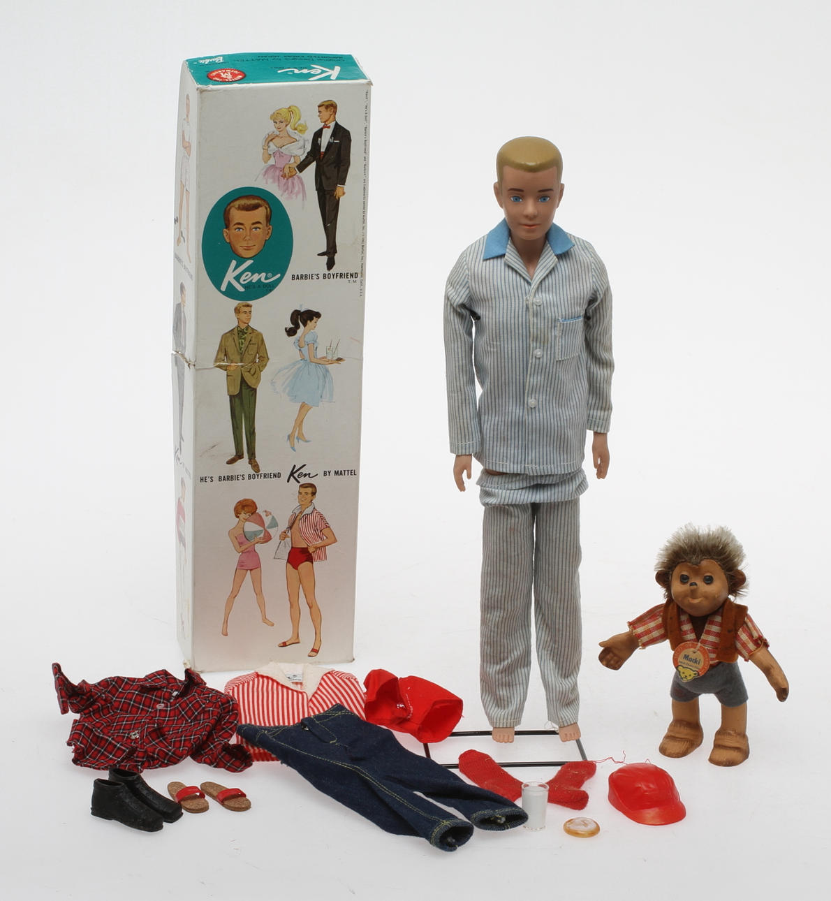 DOCKOR en KEN i originalkartong och en STEIFF MACKI med etikett.