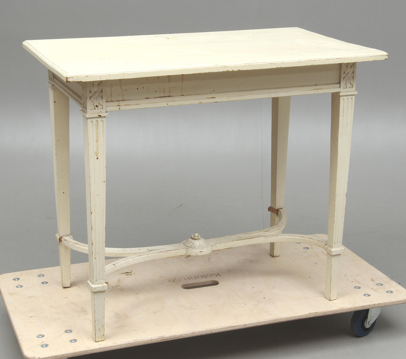 BORD, gustaviansk stil, 1900-talets första del.