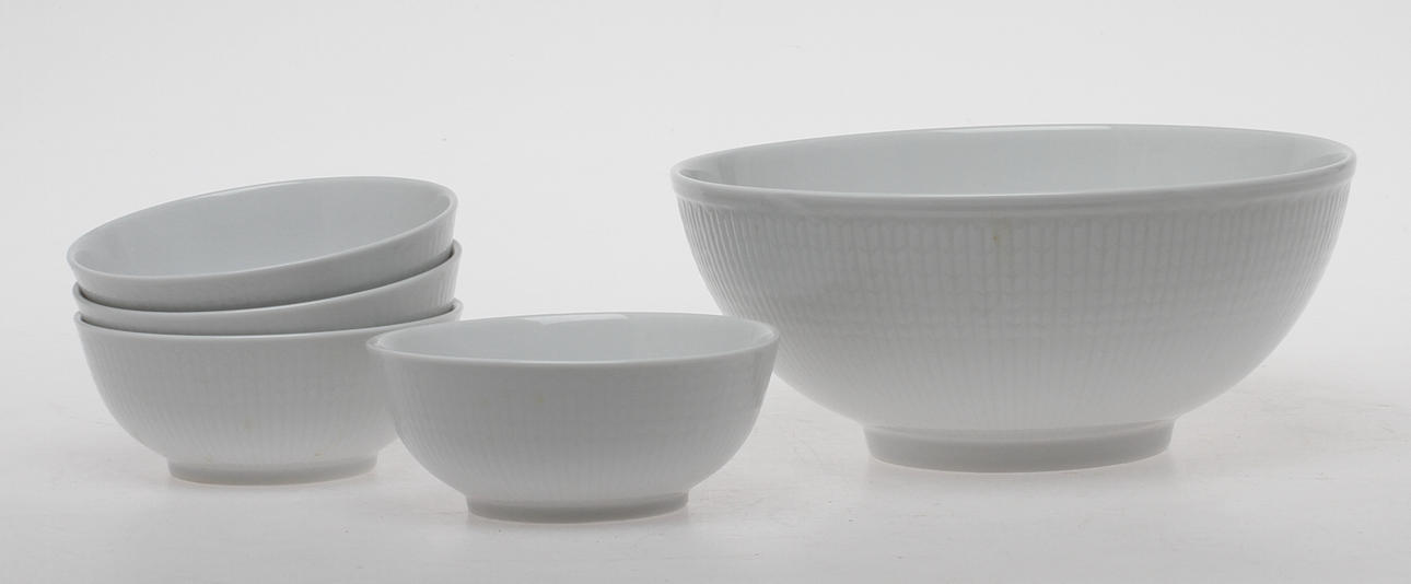 SKÅLAR, 4+1 st, porslin, "Swedish Grace", Rörstrand, 2000-tal.