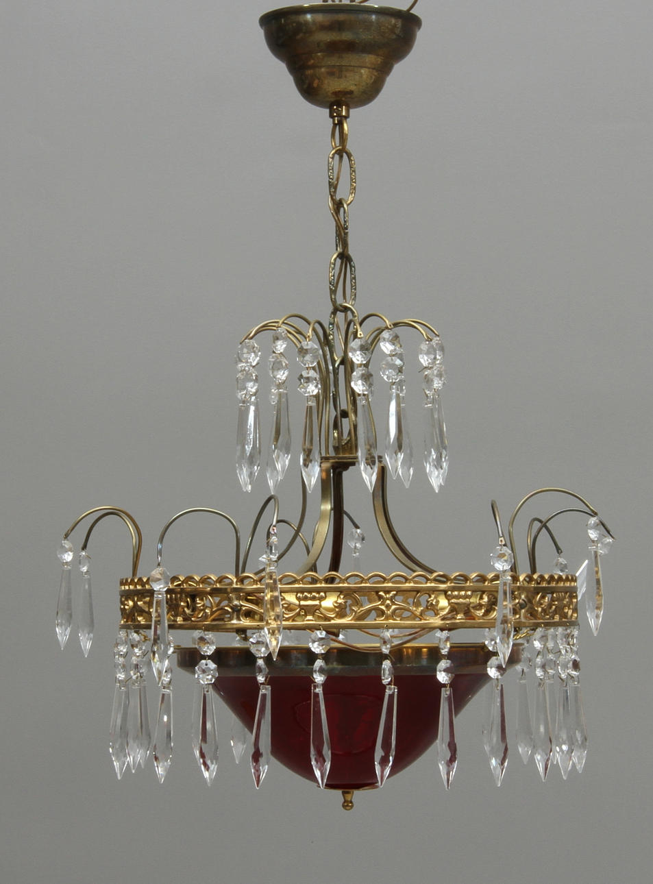 LJUSKRONA med röd glasskål, 1900-tal.