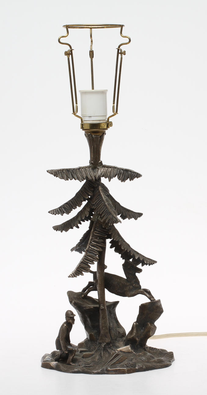 BORDSLAMPA, silverpläterad metall, märkt James Deakin & Sons Sheffield, 1900-tal första del.