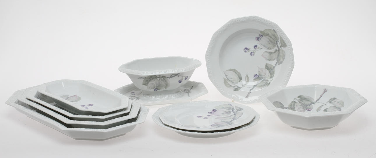 MATSERVIS, ca 42 delar, porslin, "Maria Björnbär", Rosenthal Group.