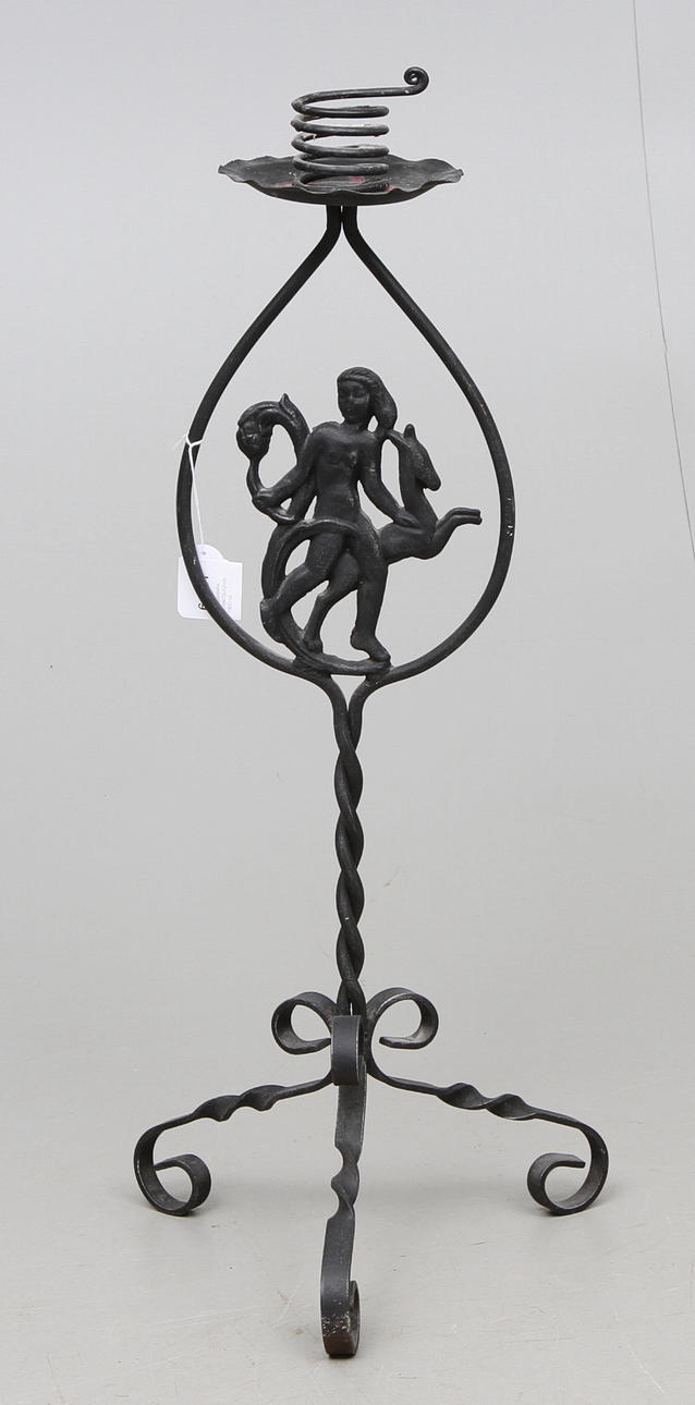 Golvljusstake, smide/Gjutgods. 1900-tal.