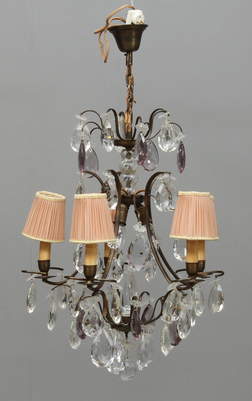 LJUSKRONA, rokokostil, olikfärgade prismor, 1900-tal.