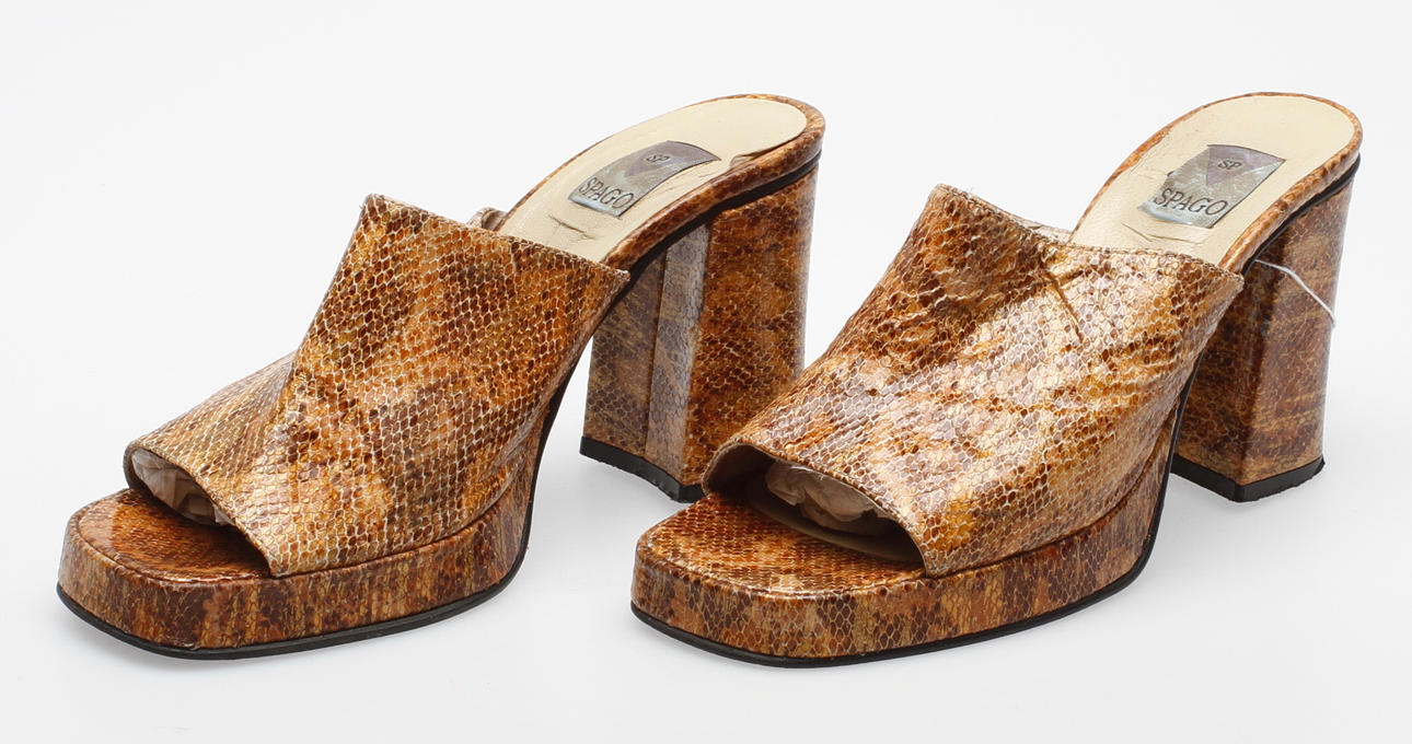 SKOR, ormskinn, Spago.