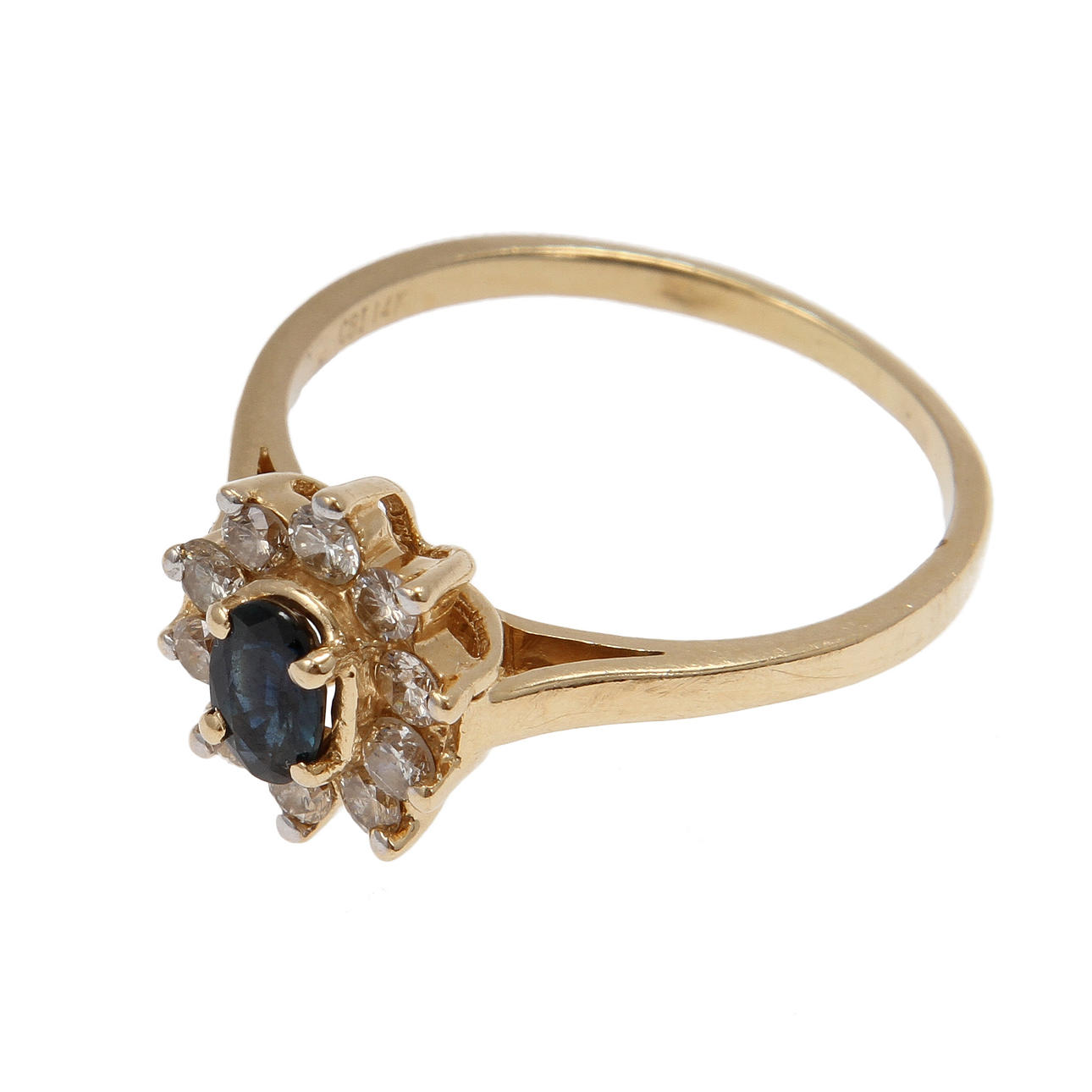 RING, 14k guld med safir och 10 diamanter, totalt ca 0,50 ct.