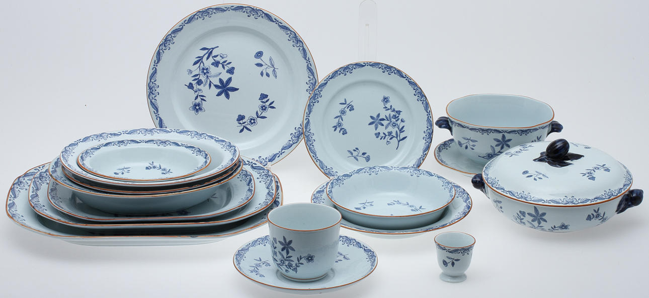 MATSERVIS, 95 delar, "Ostindia", Rörstrand.