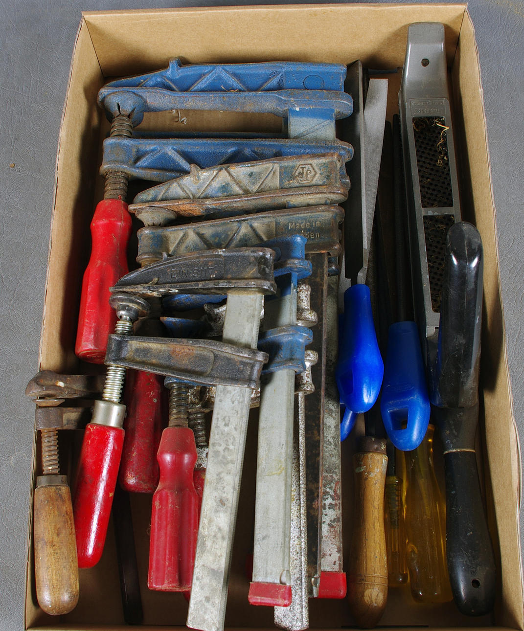 SKRUVTVINGAR SAMT FILAR.