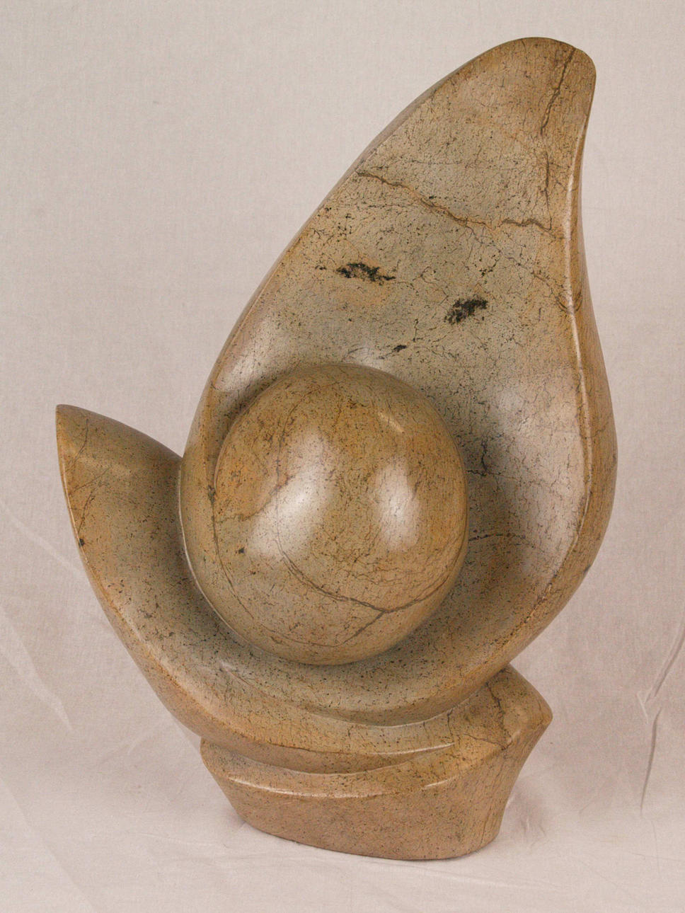 ABSTRAKT SKULPTUR - MARMOR.