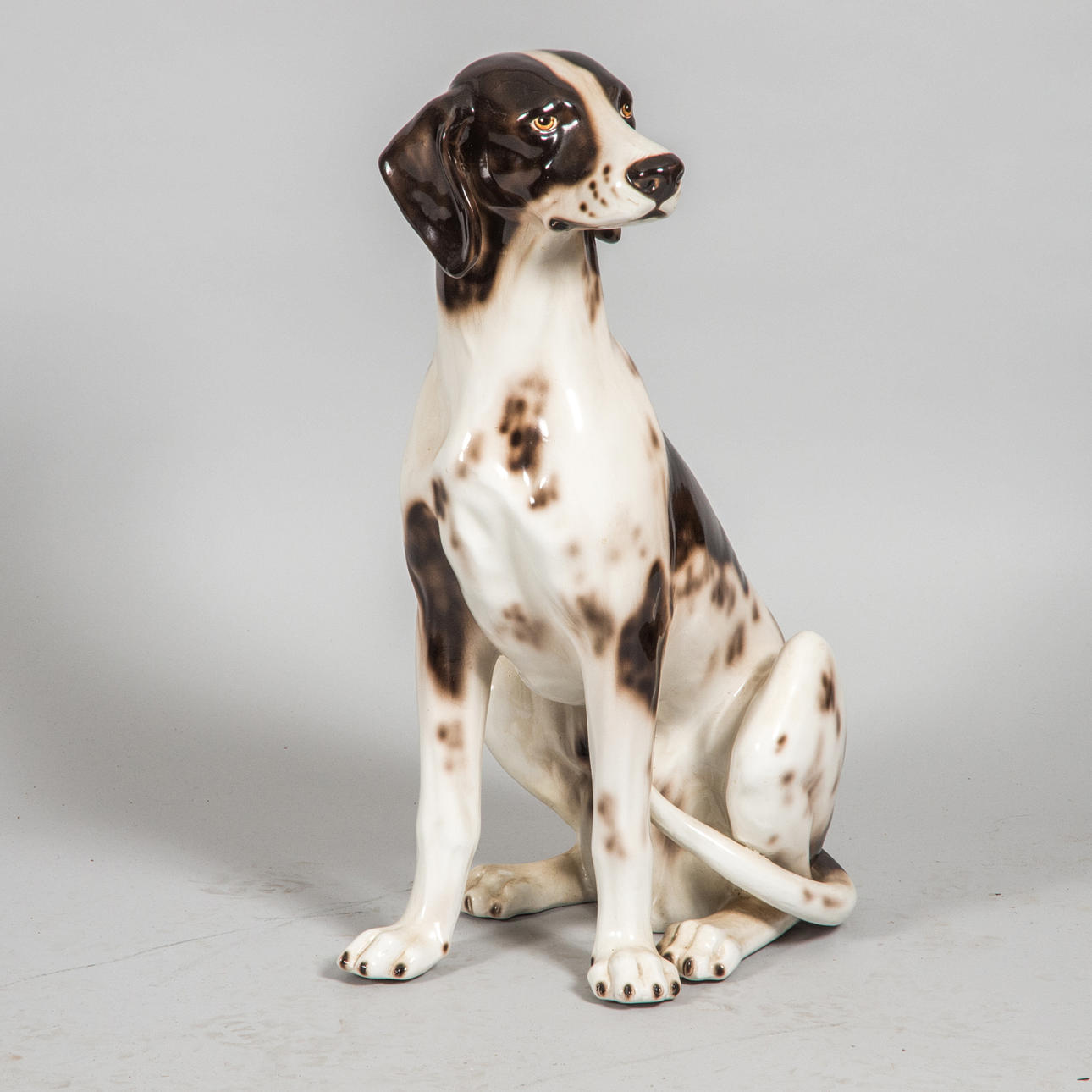 GOLVFIGURIN, porslin, hund.