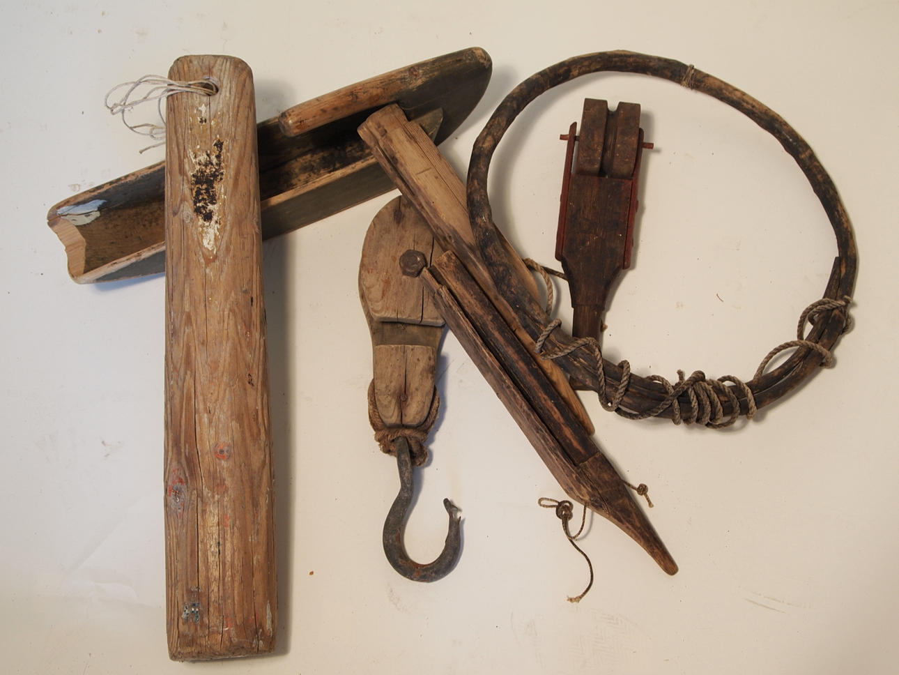 ALTE FISCHEREIGERÄTE, Jahrhundertwende 18/1900.