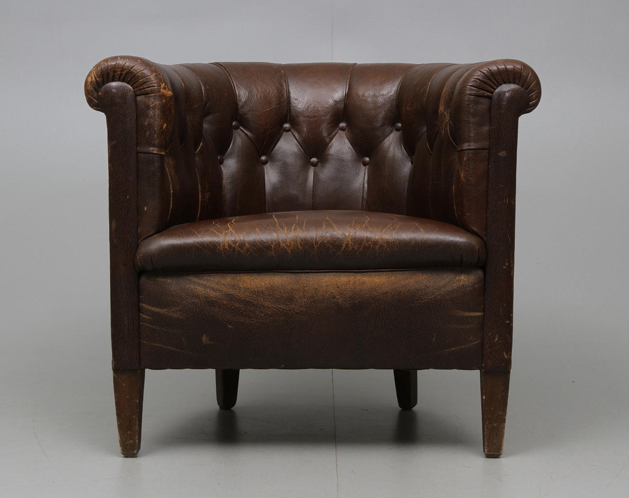 CLUBFÅTÖLJ, 1900 talets första hälft.