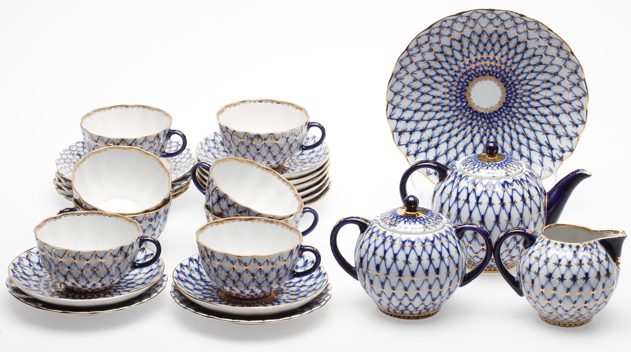 TESERVIS, 26 delar, porslin, "Cobolt net", Lomonosov, Ryssland.