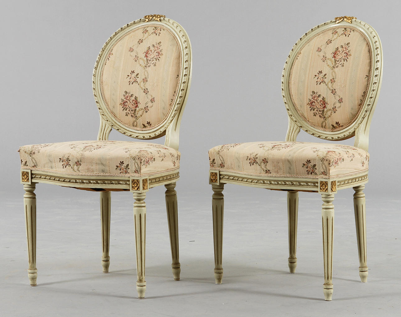 STOLAR, 2 st, gustaviansk stil, 1900-tal.