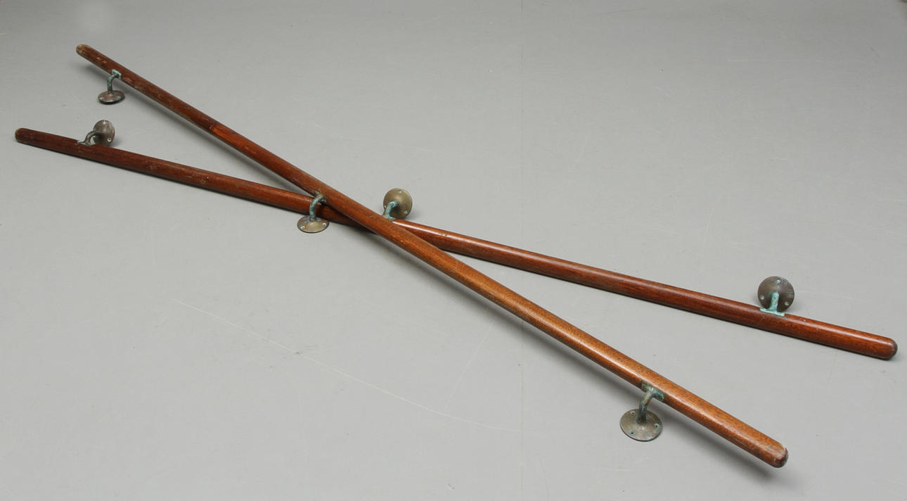 LEDSTÄNGER, ett par, för fartyg, 1900-tal.